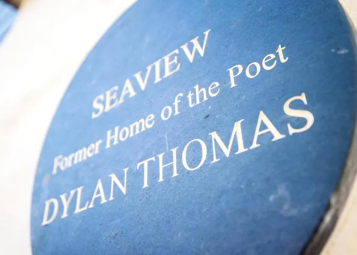 Dylan Thomas Sea View